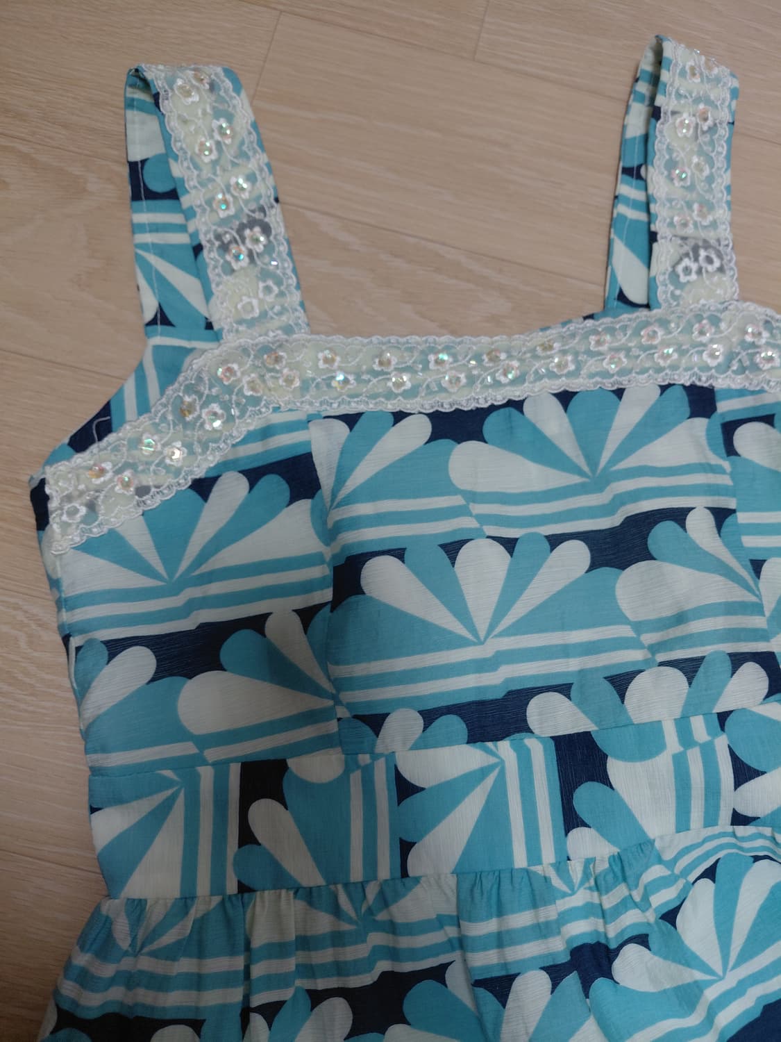 페어리 모리 민트 레이스 자수 큐빅 펄 엠브로이드 원피스 상품이미지4