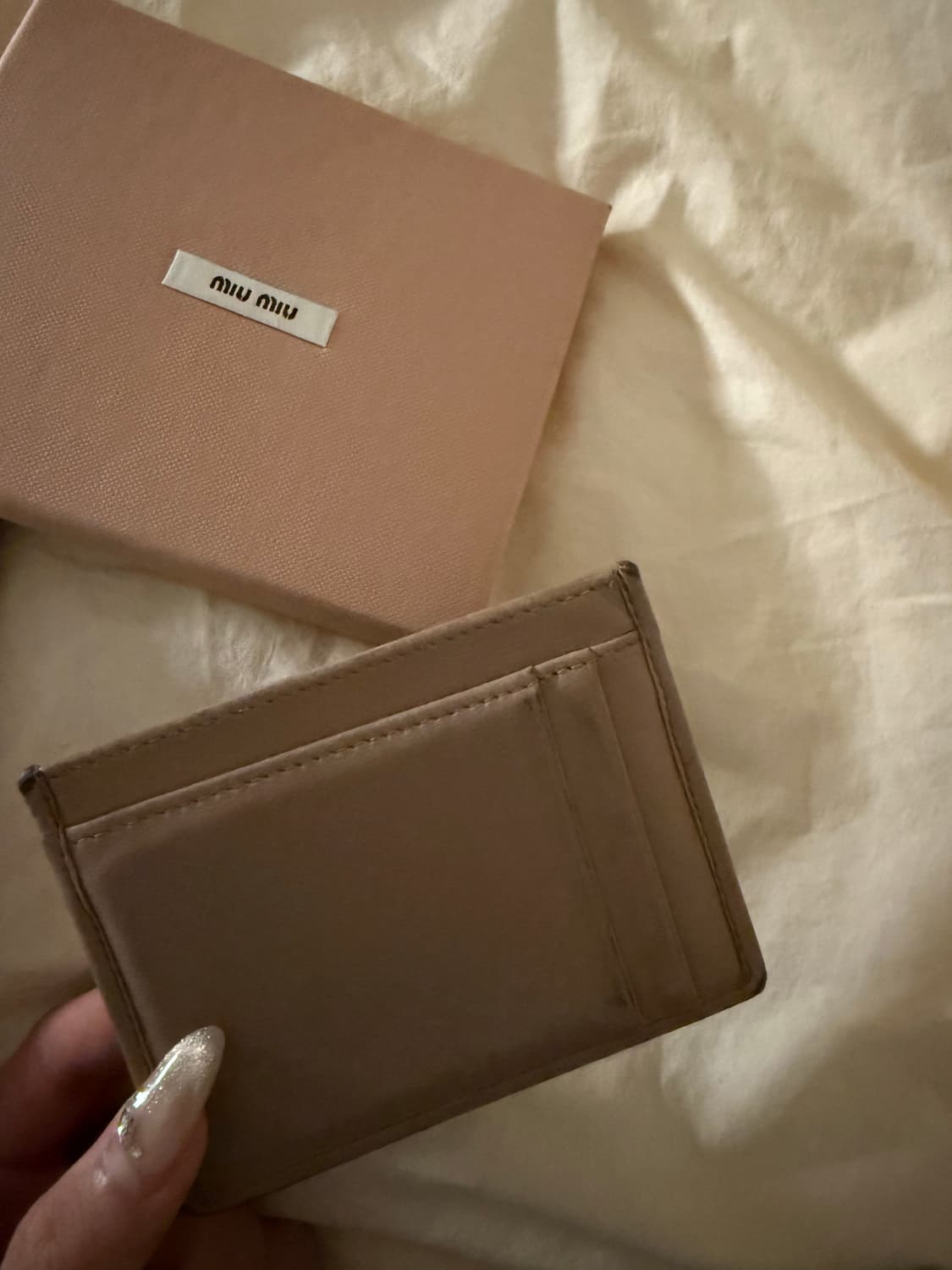 미우미우 마테라세 카드지갑 카메오 상품이미지3