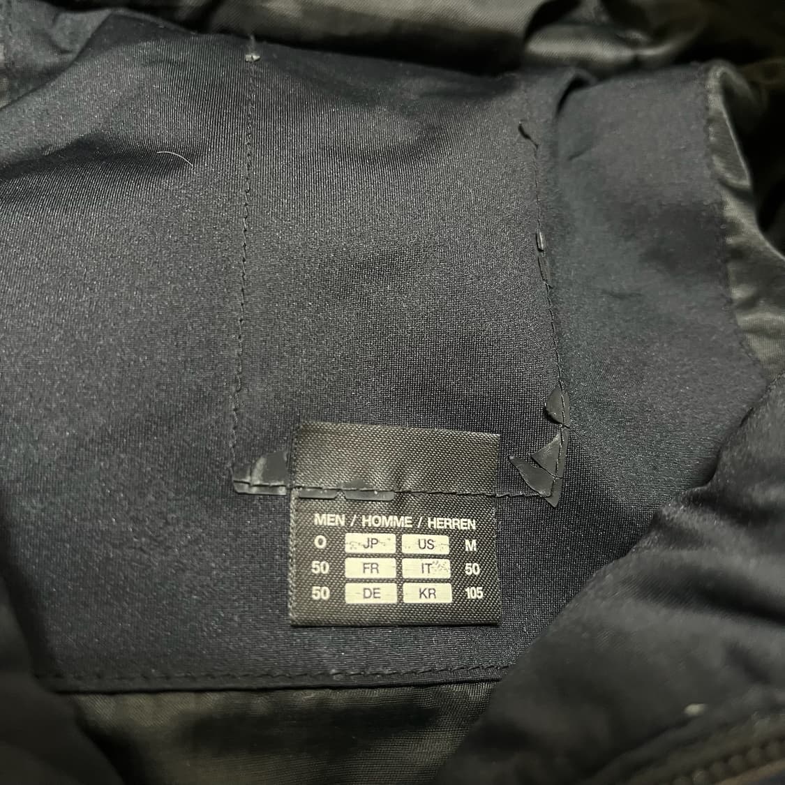 데상트 아우디 스위스 스키팀 덕다운 후드 패딩 점퍼 [블랙] XL/105 상품이미지7