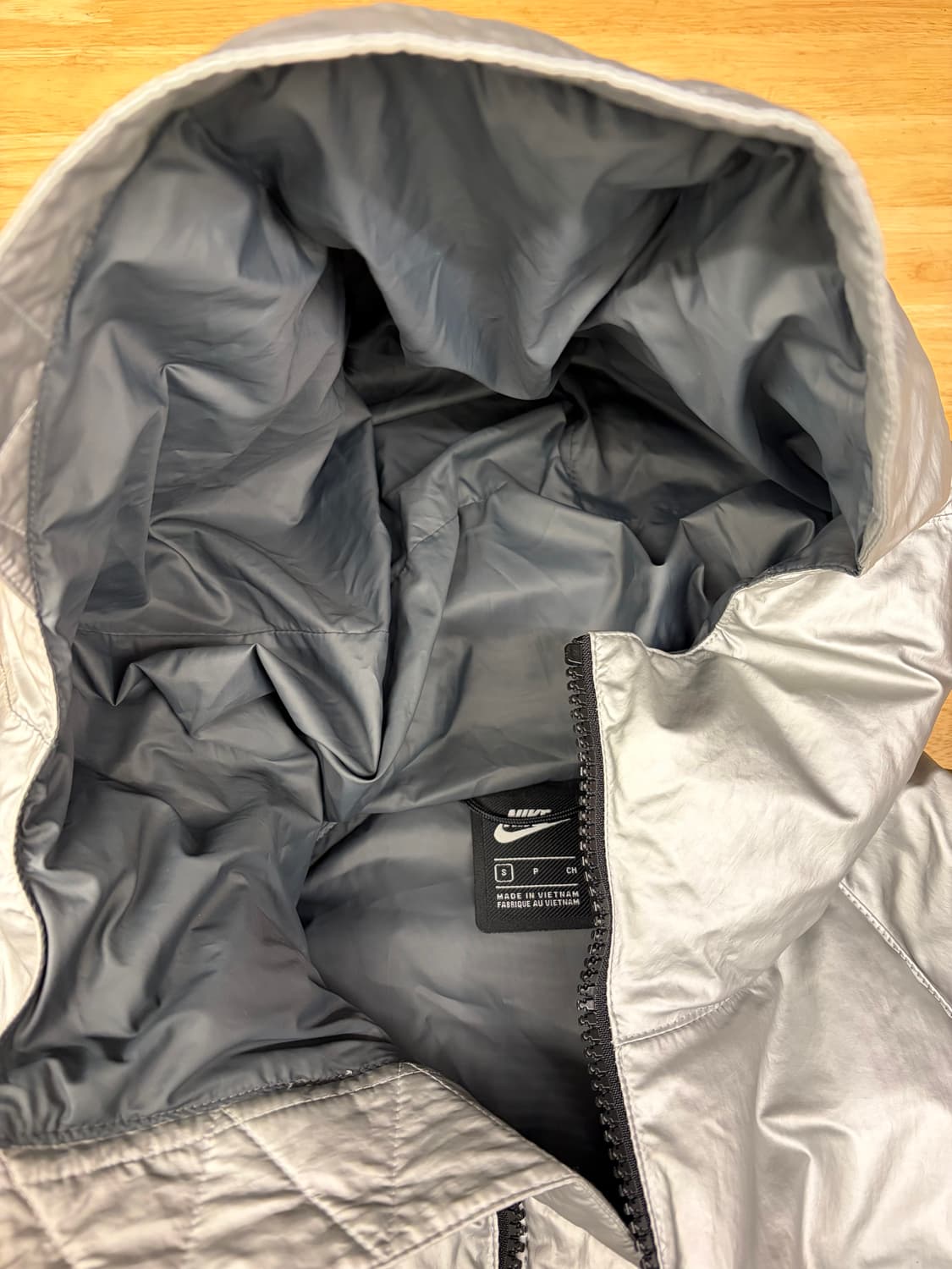 [S] 나이키 메탈 실버 패딩 상품이미지5