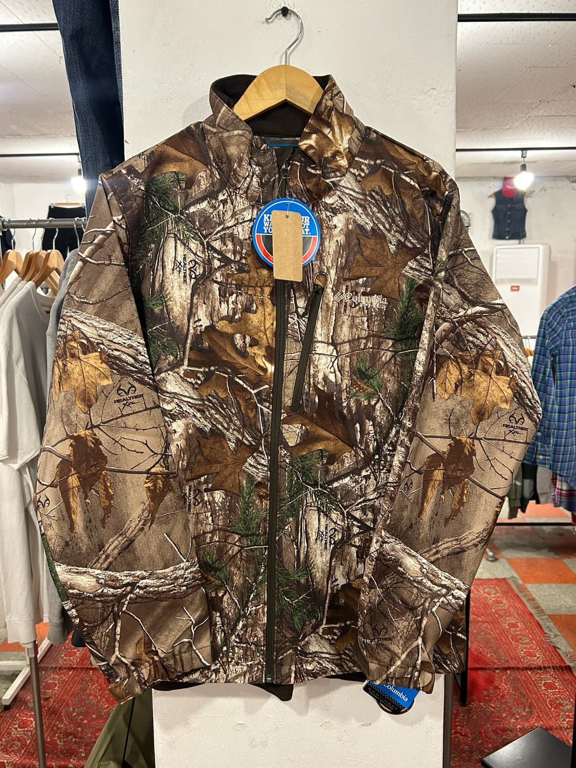 컬럼비아 낚엽 바람막이 상품이미지2