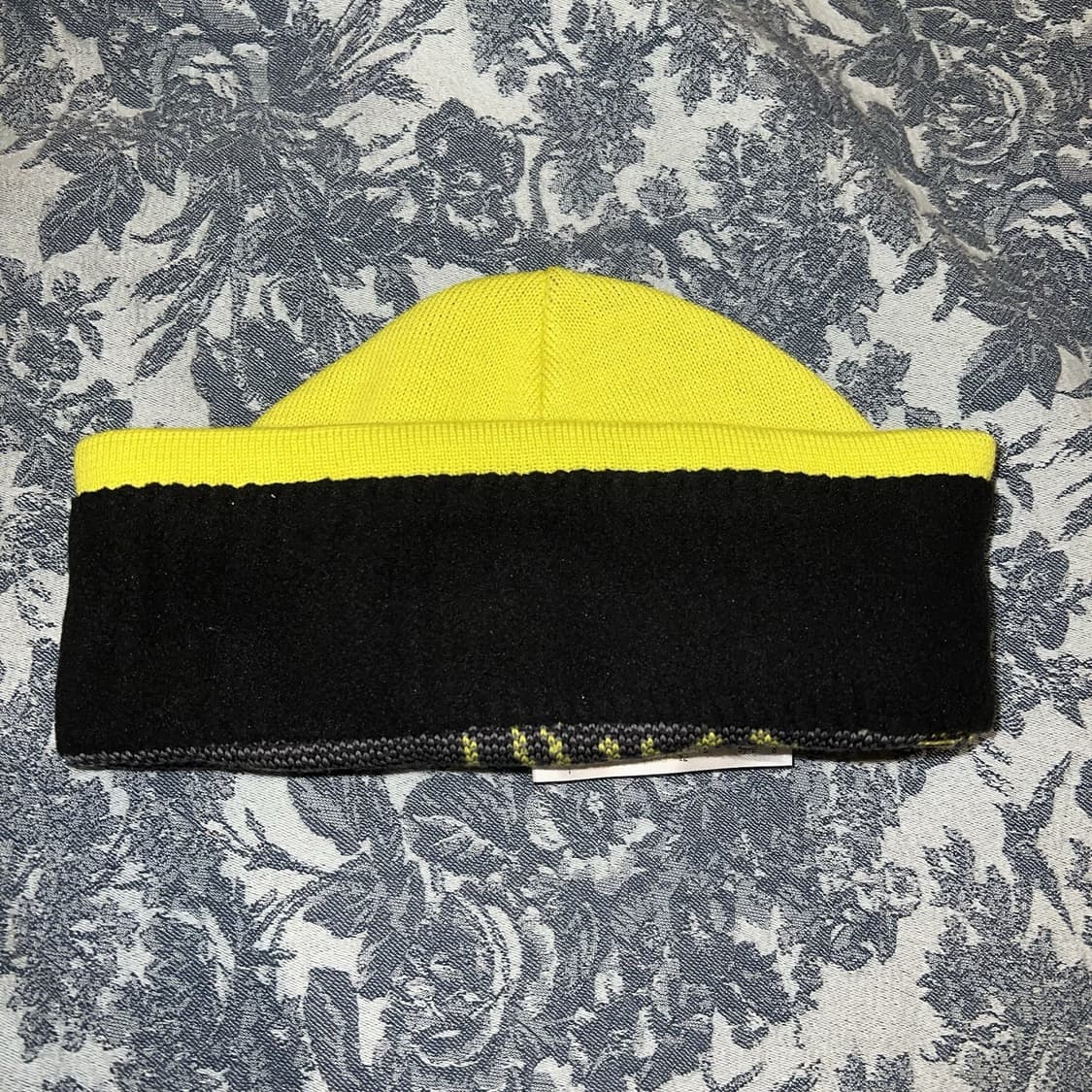 13FW 스투시 x 마운틴하드웨어 로고 비니 옐로우 상품이미지4