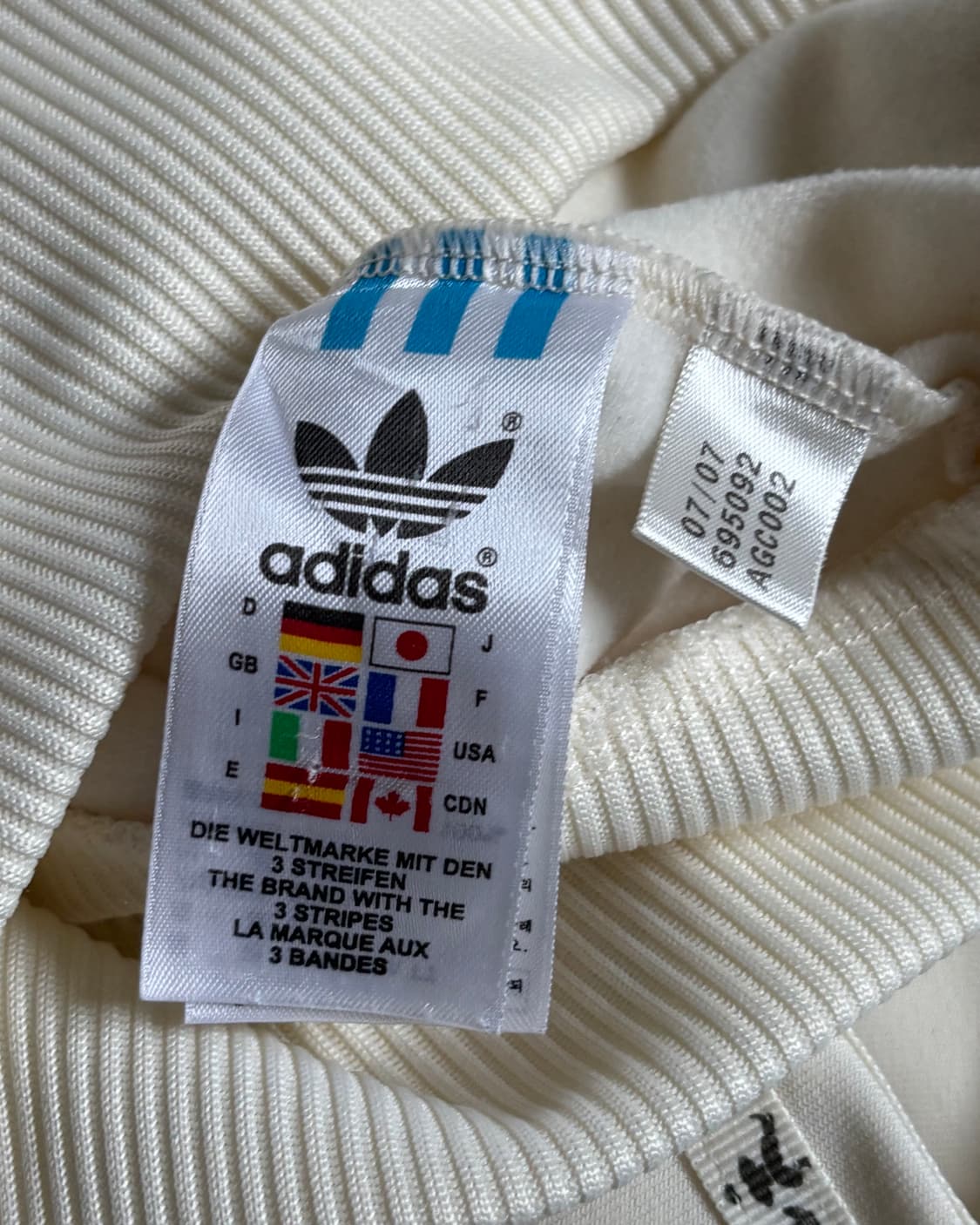 Adidas 아디다스 크림컬러 러시아 트랙탑 상품이미지8