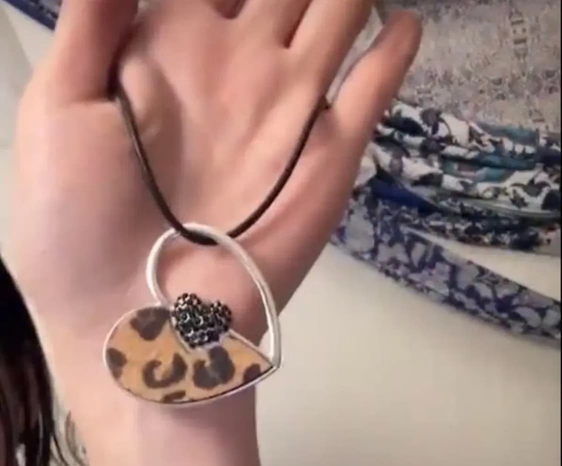 레테빈티지 호피 하트 고무줄 목걸이 상품이미지1