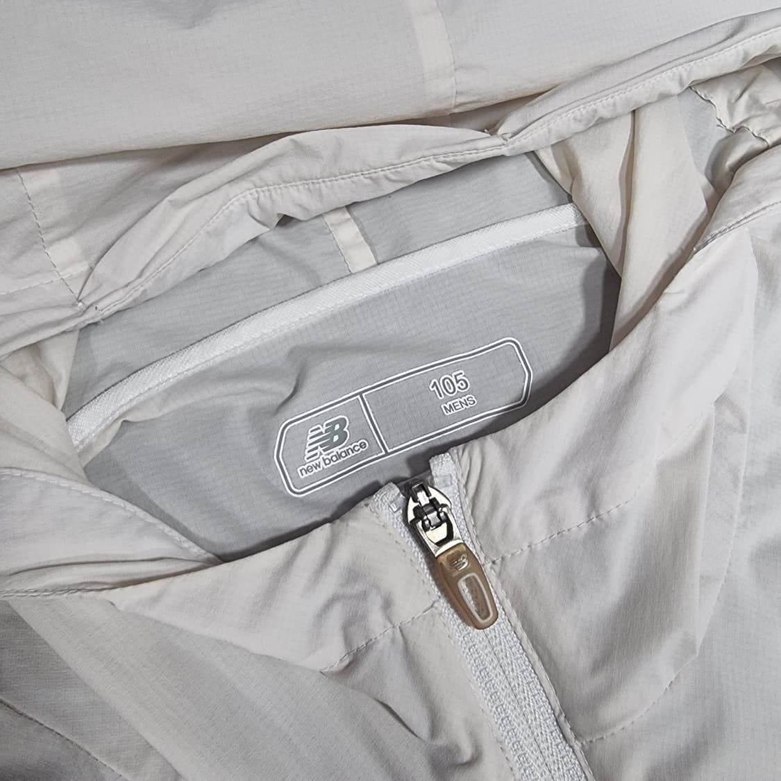 뉴발란스 베이지 아노락 바람막이 상품이미지5