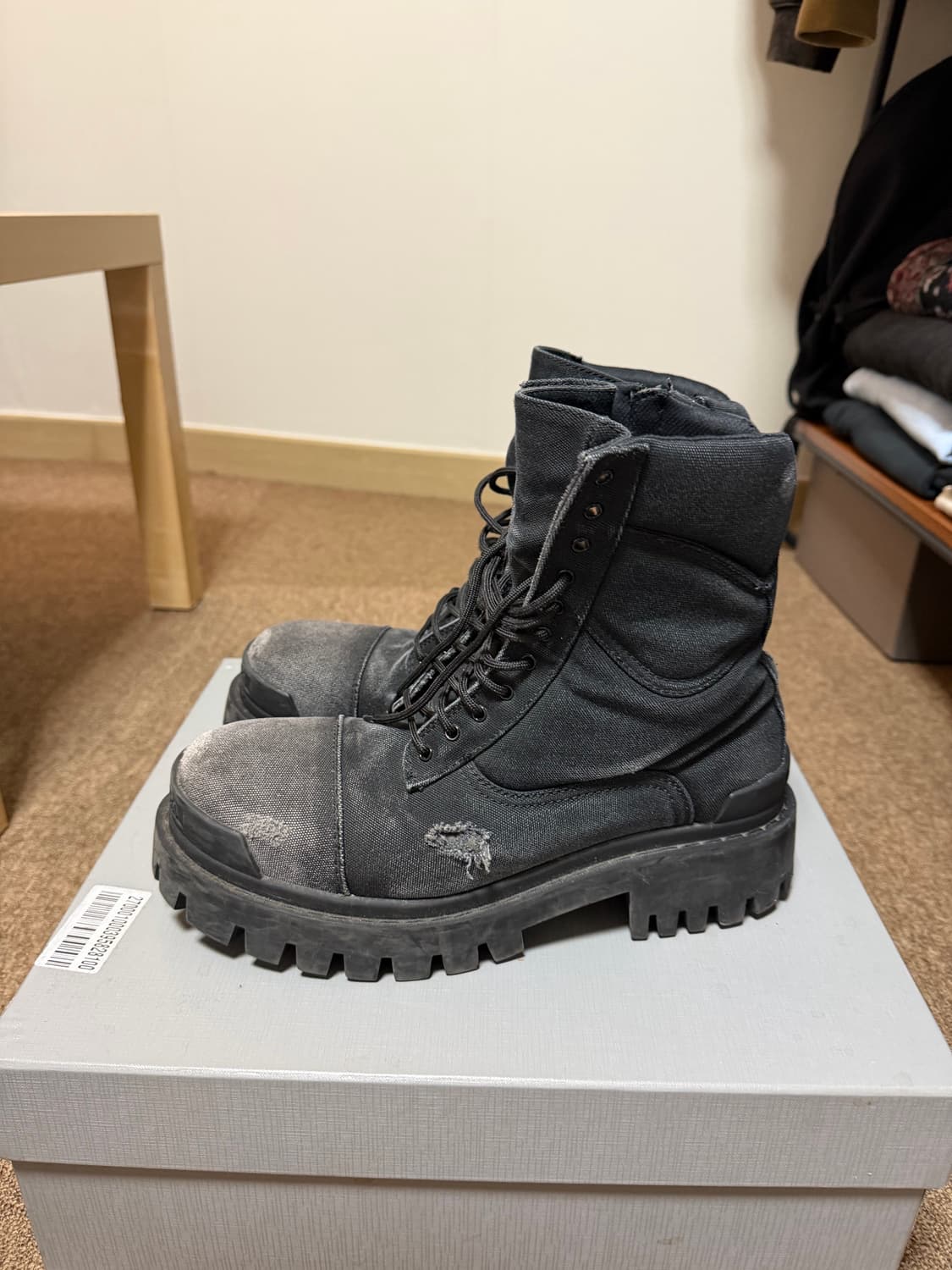 발렌시아가 컴뱃 스트라이크 부츠 블랙 41 상품이미지4