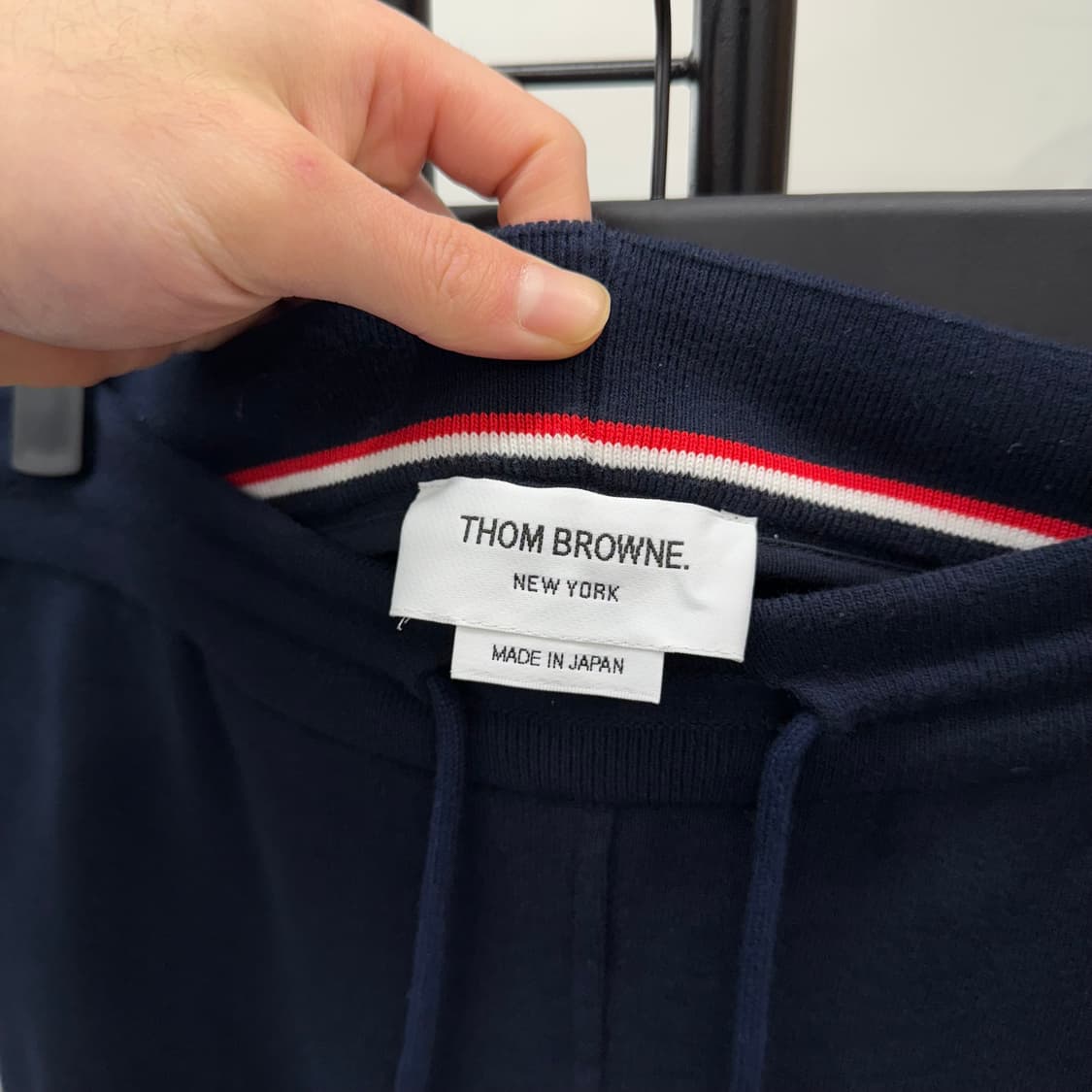 [1] 톰브라운 사선완장 조거팬츠 네이비 상품이미지3