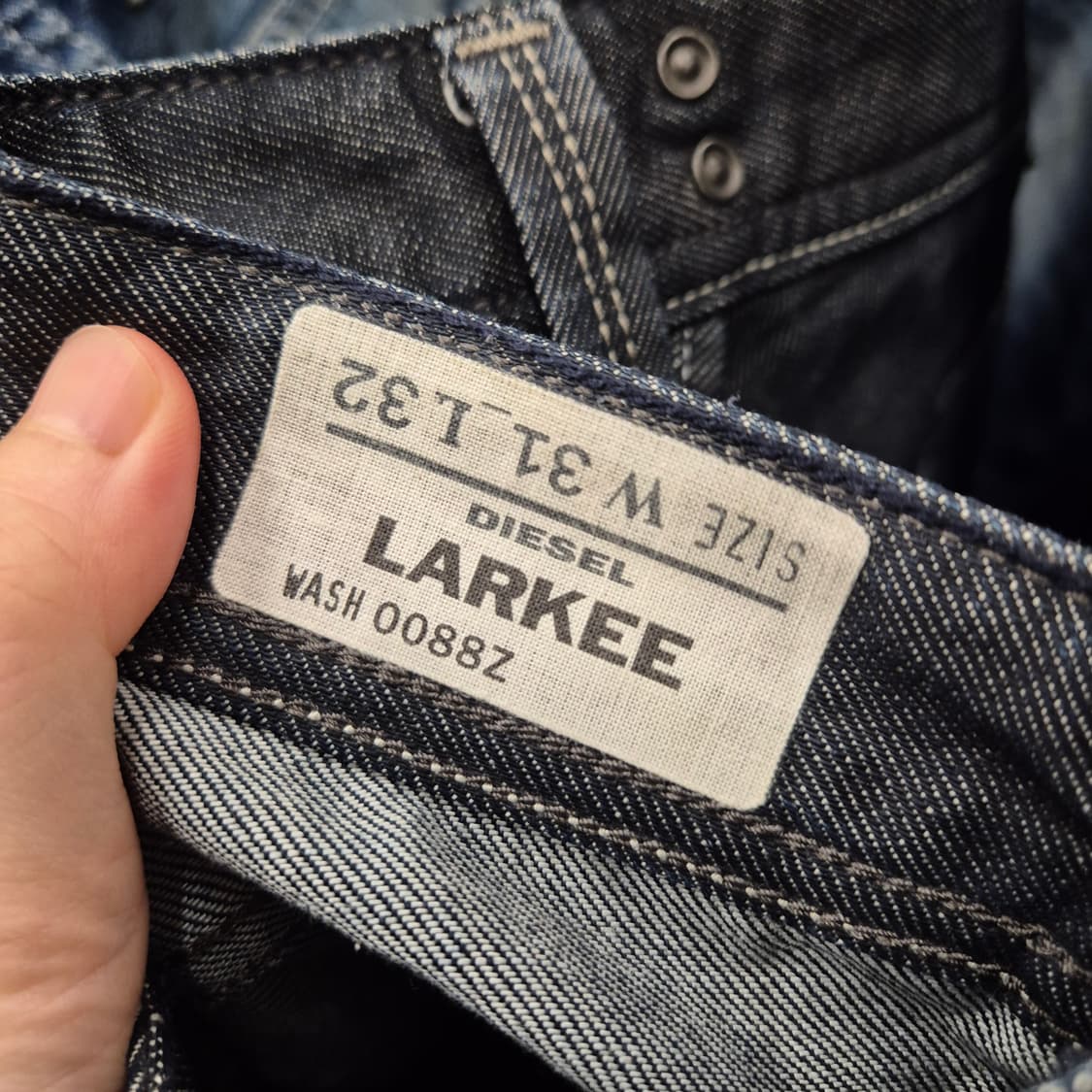 디젤 라키 레귤러 스트레이트핏 31 상품이미지8