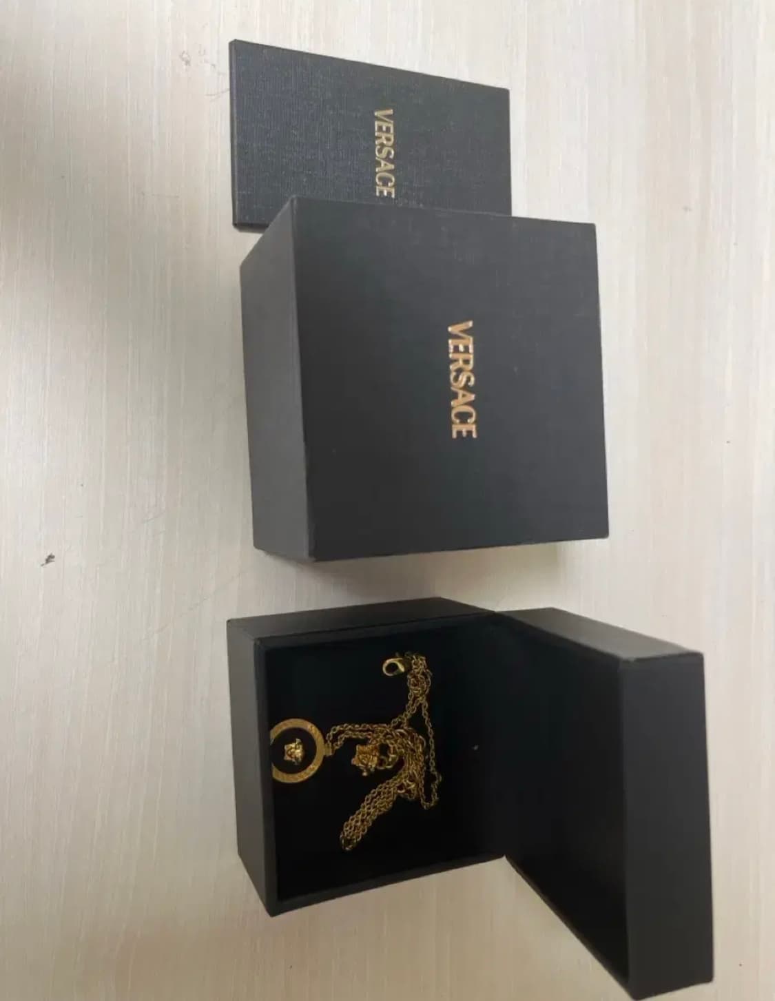 베르사체 메두사 목걸이 상품이미지3