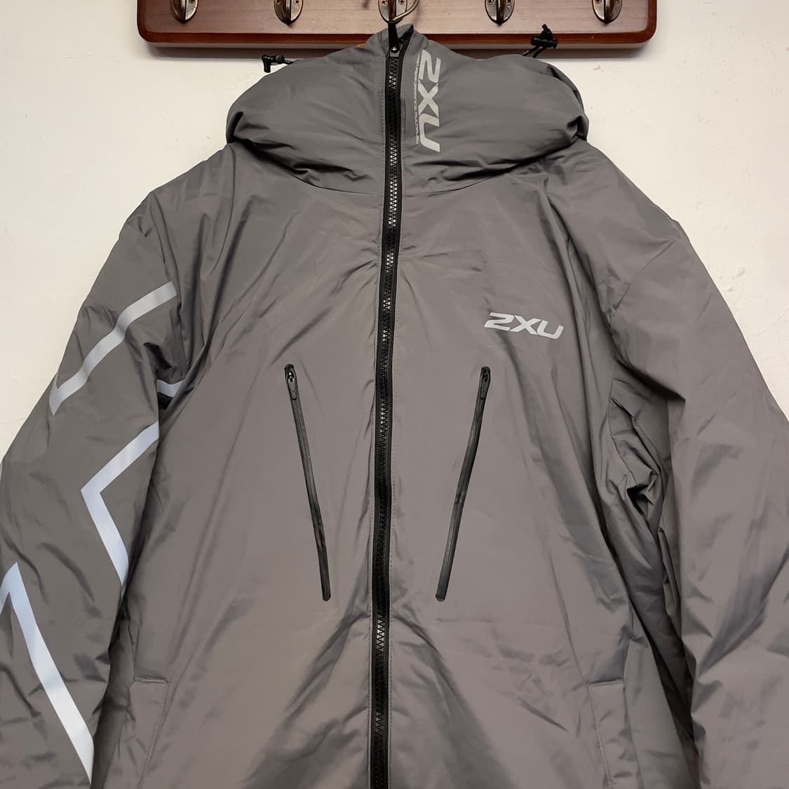 2XU 그레이 구스다운 퍼포먼스 패딩   상품이미지3