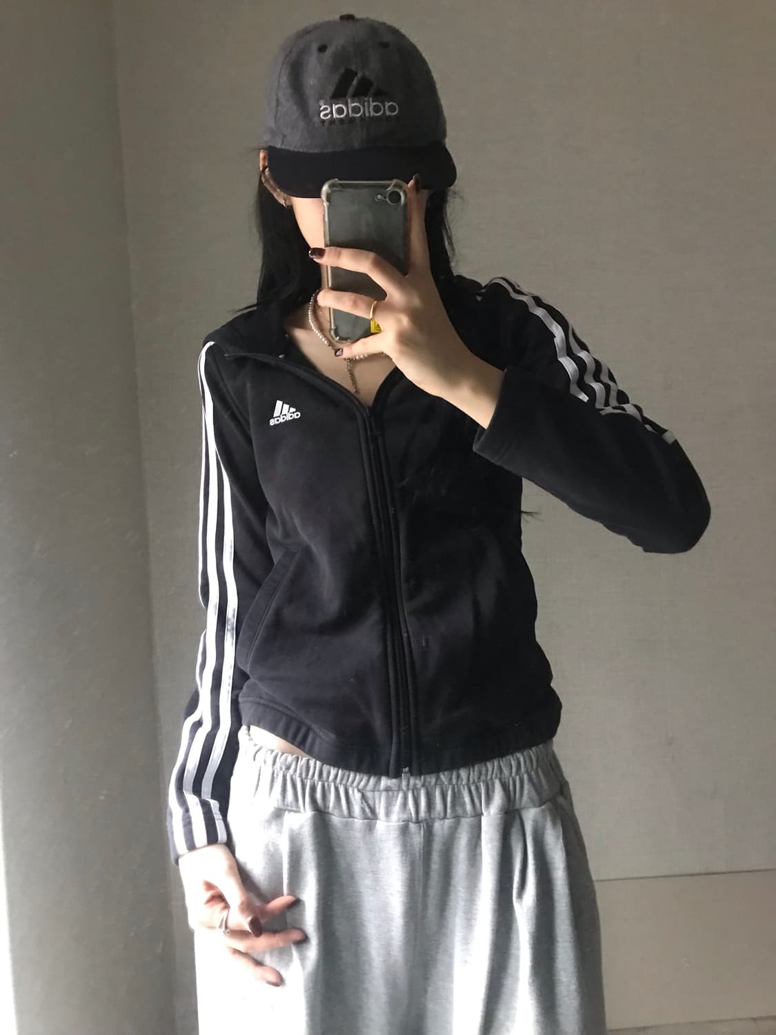 아디다스 블랙 슬림핏 후드집업 상품이미지4