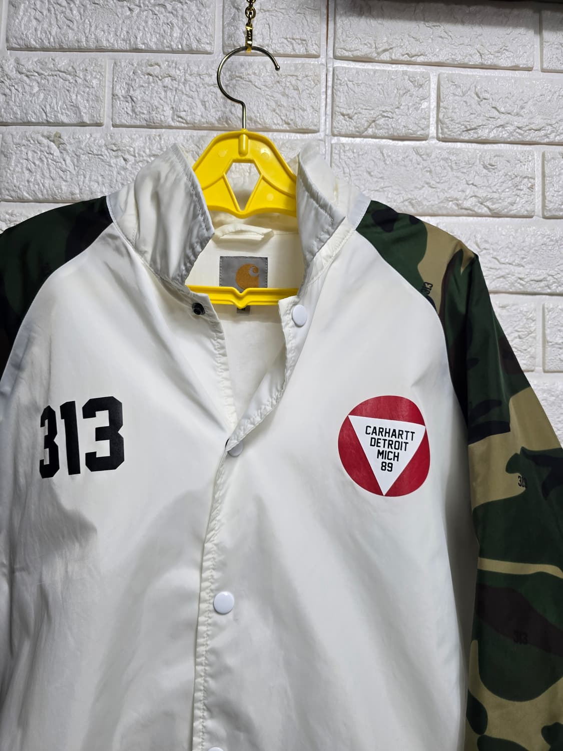 칼하트 WIP 요크 자켓 M 카모 (100) 상품이미지3