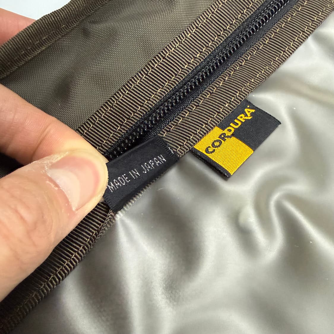 요시다포터 2way 코듀라 브리프케이스 다크올리브 상품이미지8