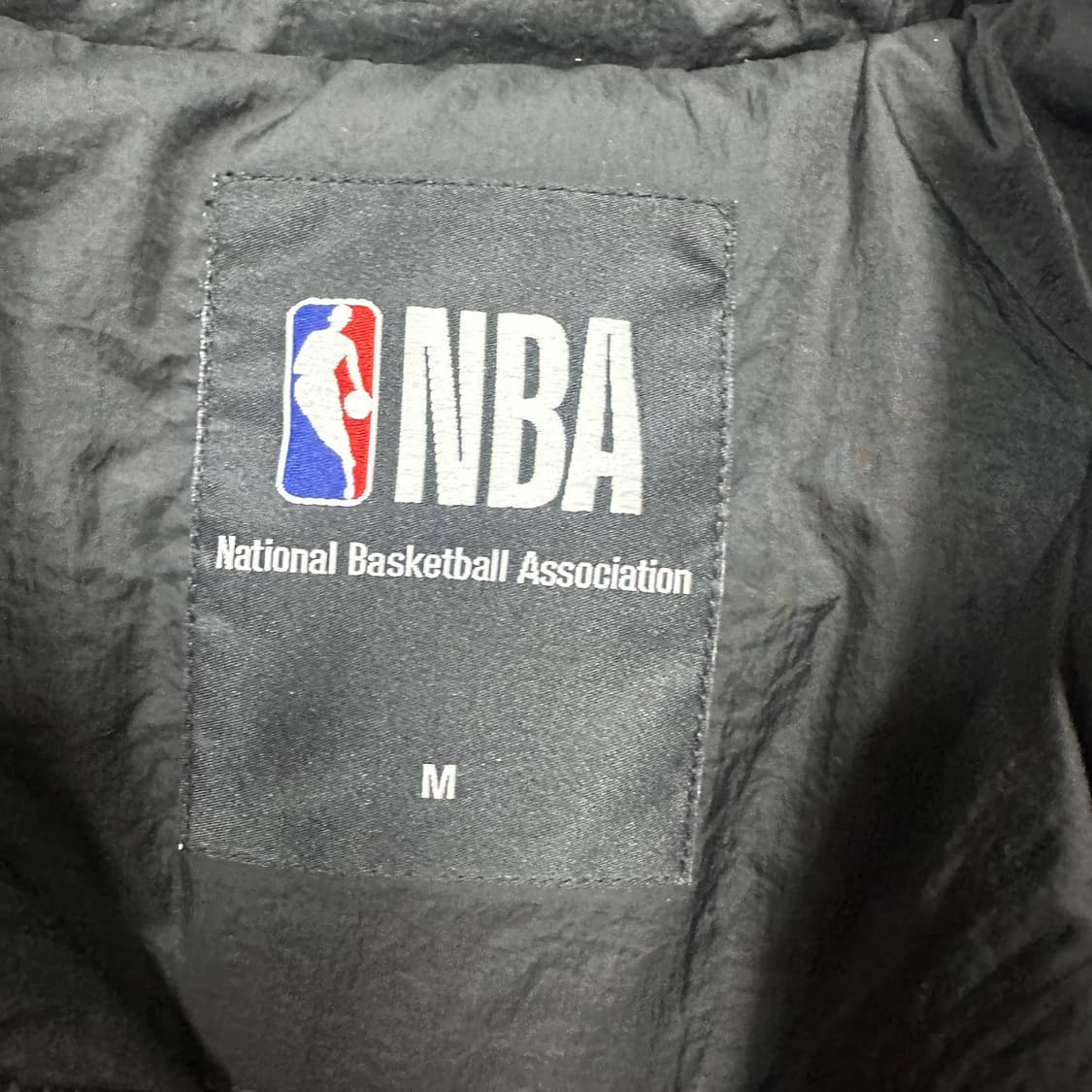 ✨ (바배) NBA 시카고불스 빅로고 블랙 덕다운 패딩  상품이미지3