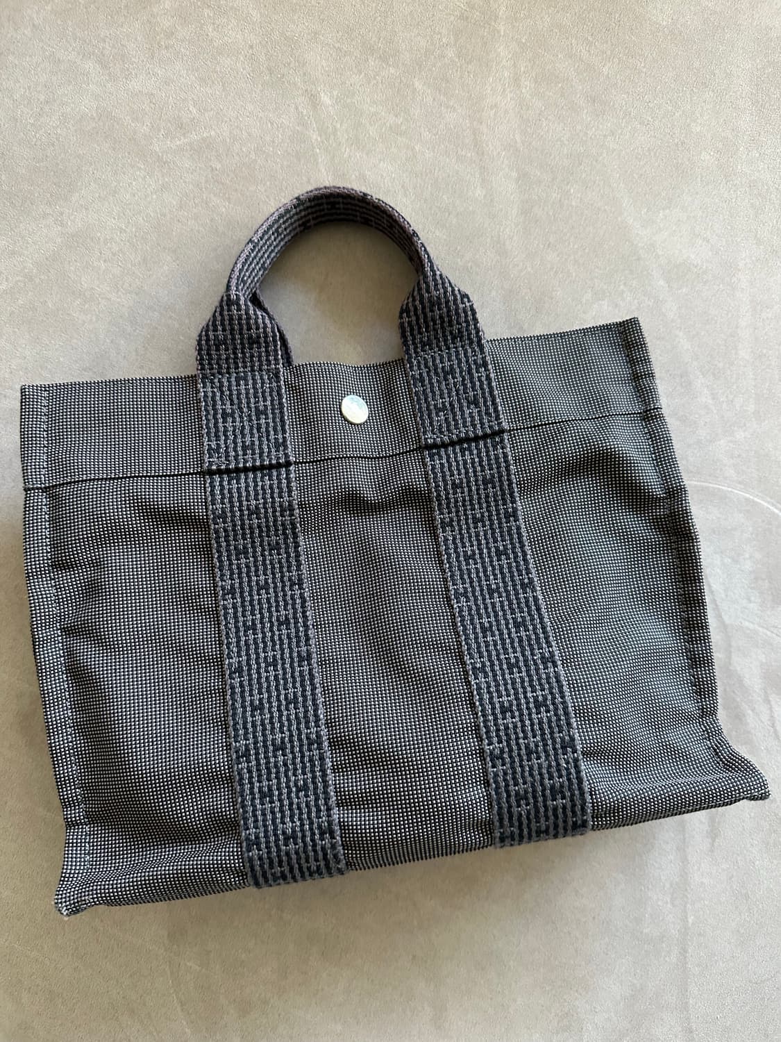 [정품] 에르메스 후루토 카바스 PM (스몰 사이즈) 캔버스 투톤 데일리 상품이미지2