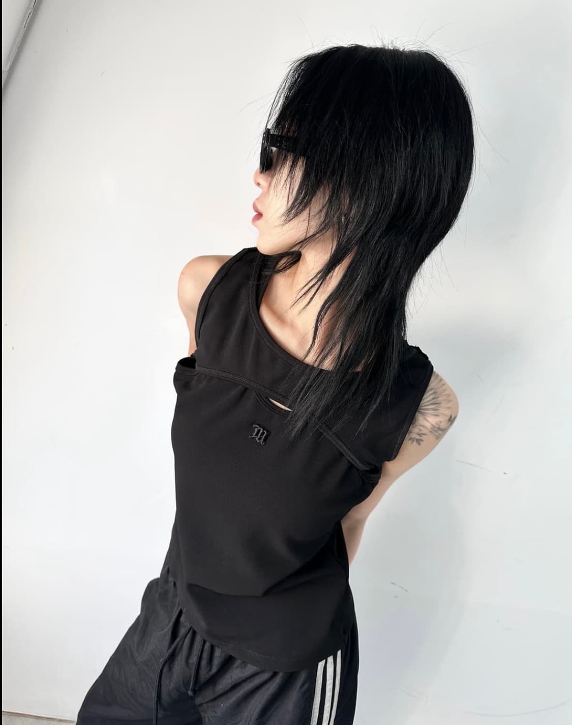 미스비헤이브 져지 슬리브리스 탑 상품이미지5