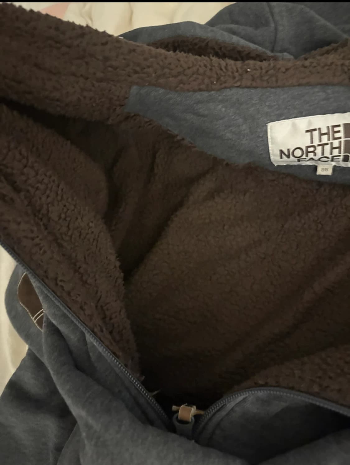 노스페이스 초코맛 패치 후리스집업 상품이미지3