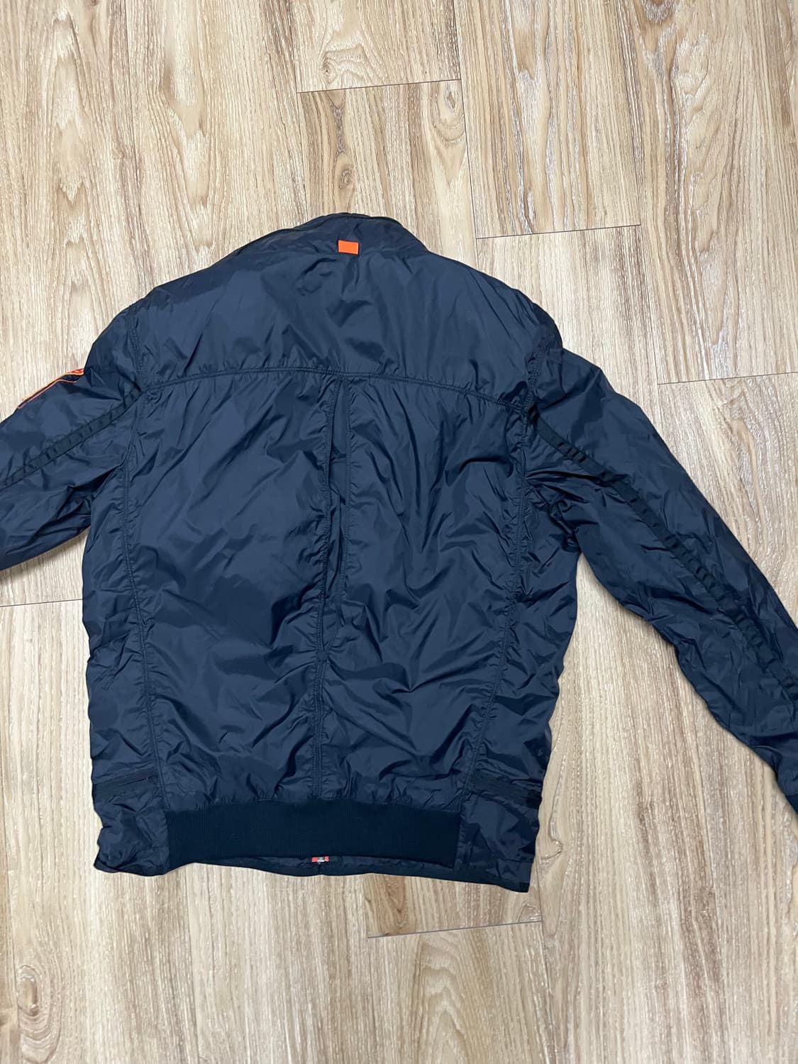 써스데이 아일랜드 바람막이 자켓 L 상품이미지4