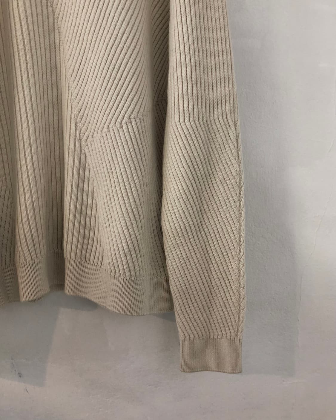 Asymmtrical Stripe Knit 상품이미지4