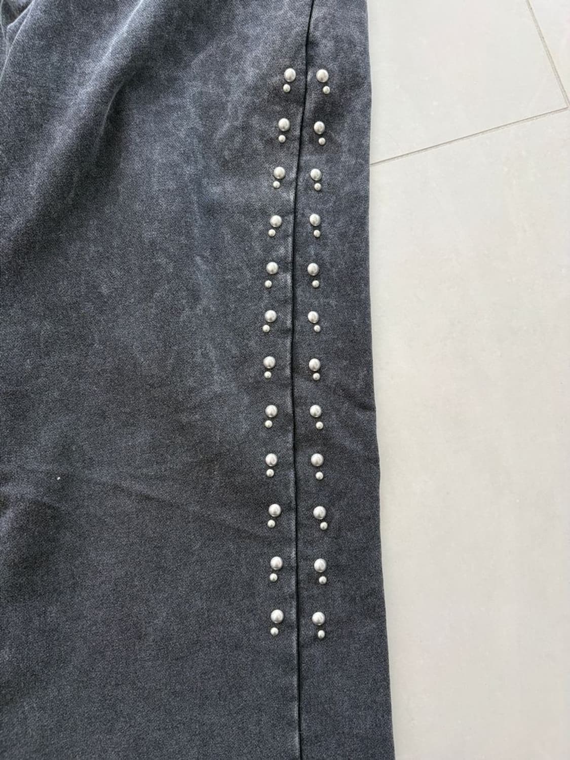 STUD BLEACH LEOPARD SWEAT PANTS 상품이미지4