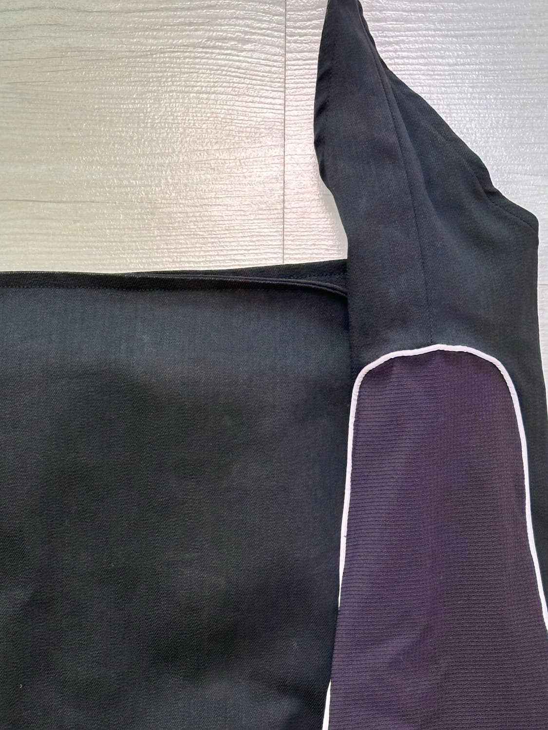 아픽스 패널크로스백 상품이미지3