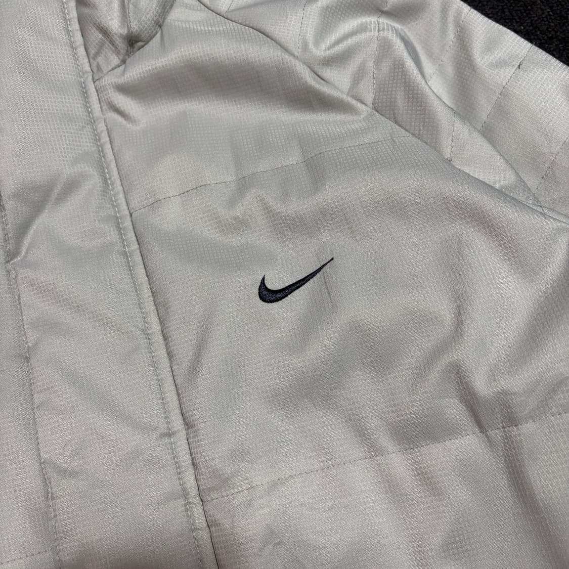 00s 나이키 라이트 그레이 바람막이 올드스쿨 경량 패딩 점퍼 M 상품이미지2