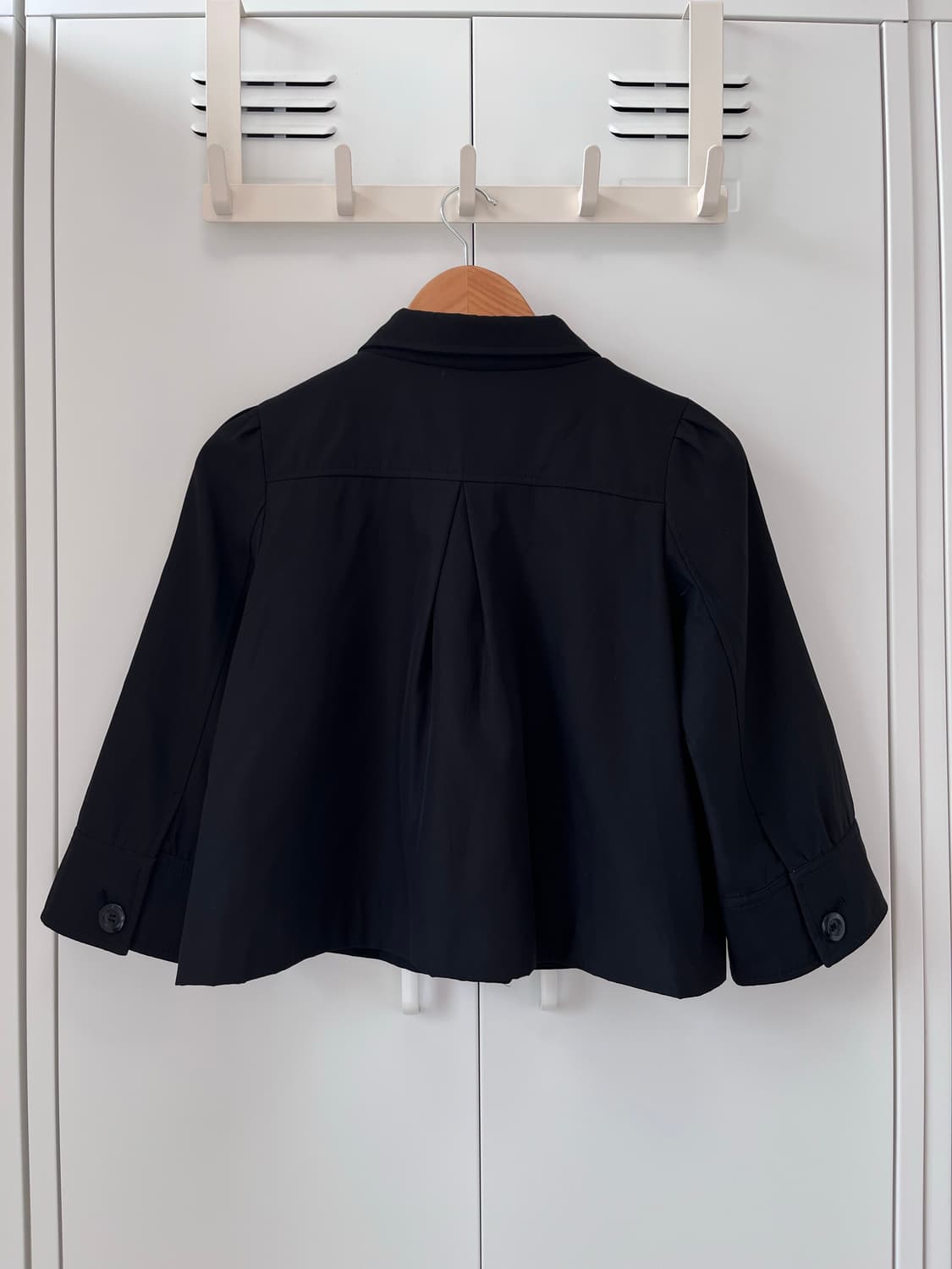 Chouchou 하이넥 블랙 모리걸 숏 트렌치코트 상품이미지9