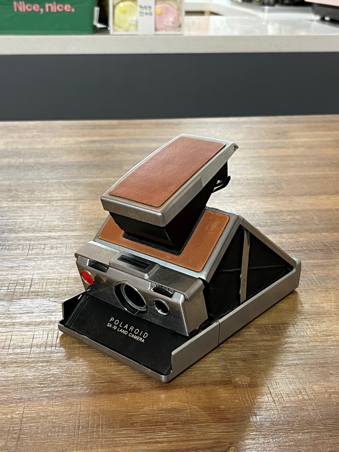 폴라로이드 SX-70 Land Camera 상품이미지1