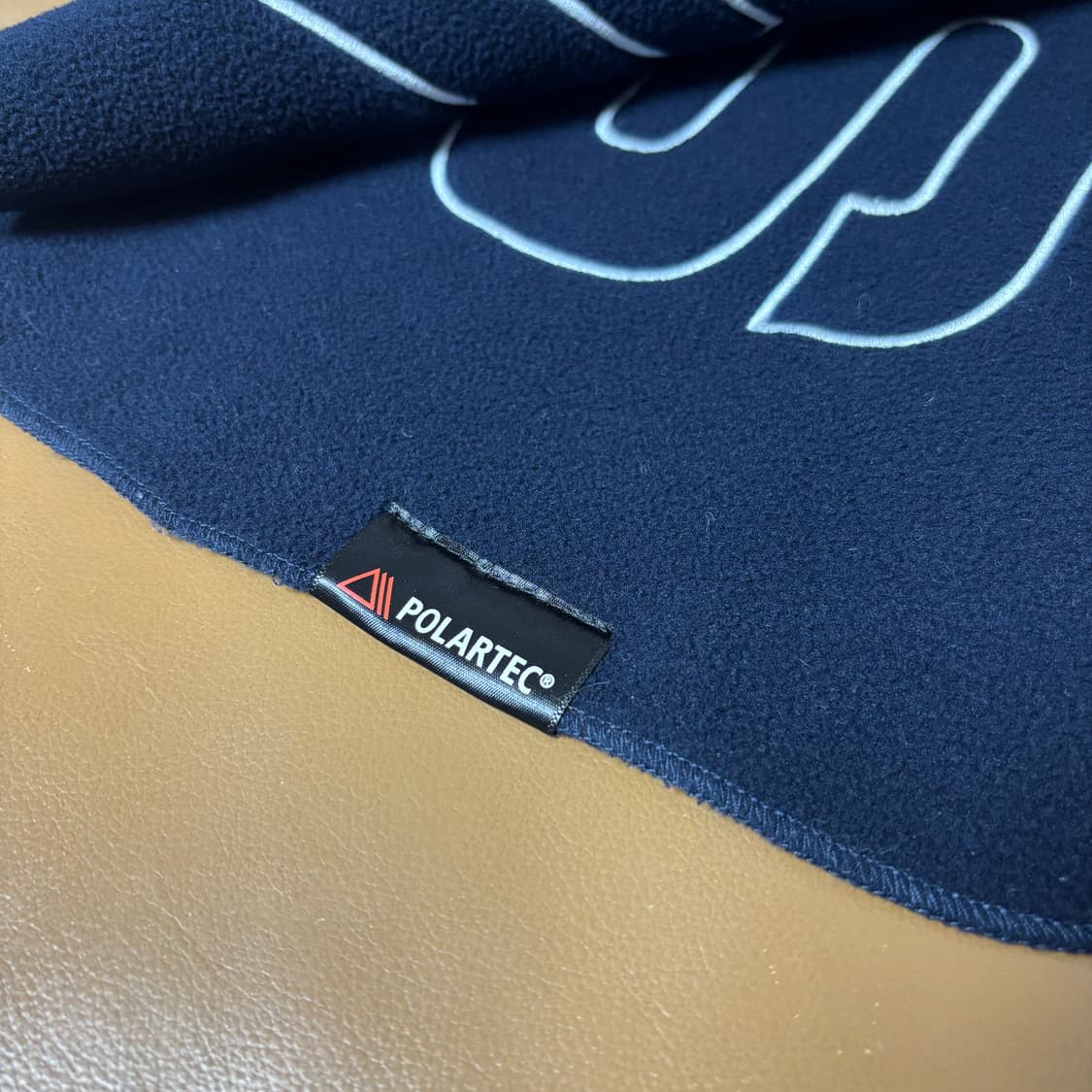 슈프림 머플러 목도리 로고 네이비 상품이미지3