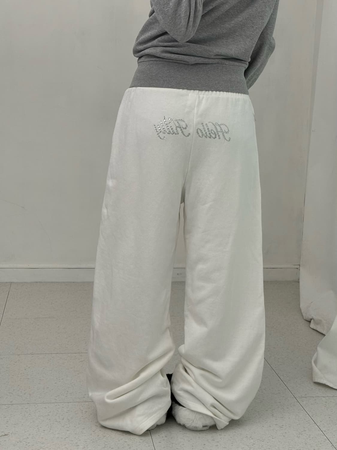 포에버21 x 헬로키티 화이트 팬츠 상품이미지4