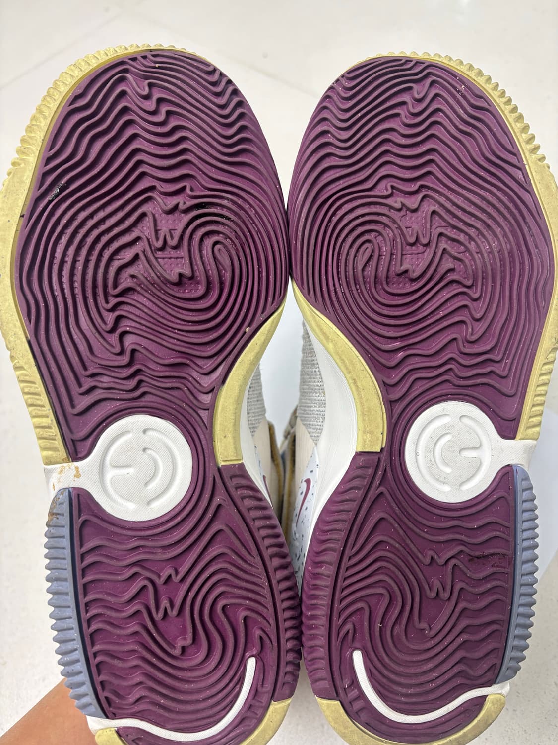 나이키 에어 델돈 팬텀 상그리아 운동화 상품이미지5