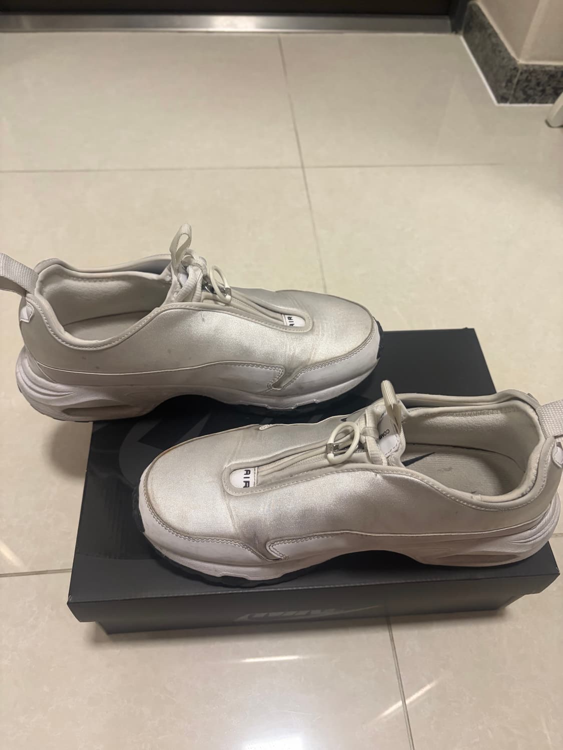 나이키x꼼데가르송 옴므 플러스 에어맥스 썬더 sp 화이트 270 상품이미지4