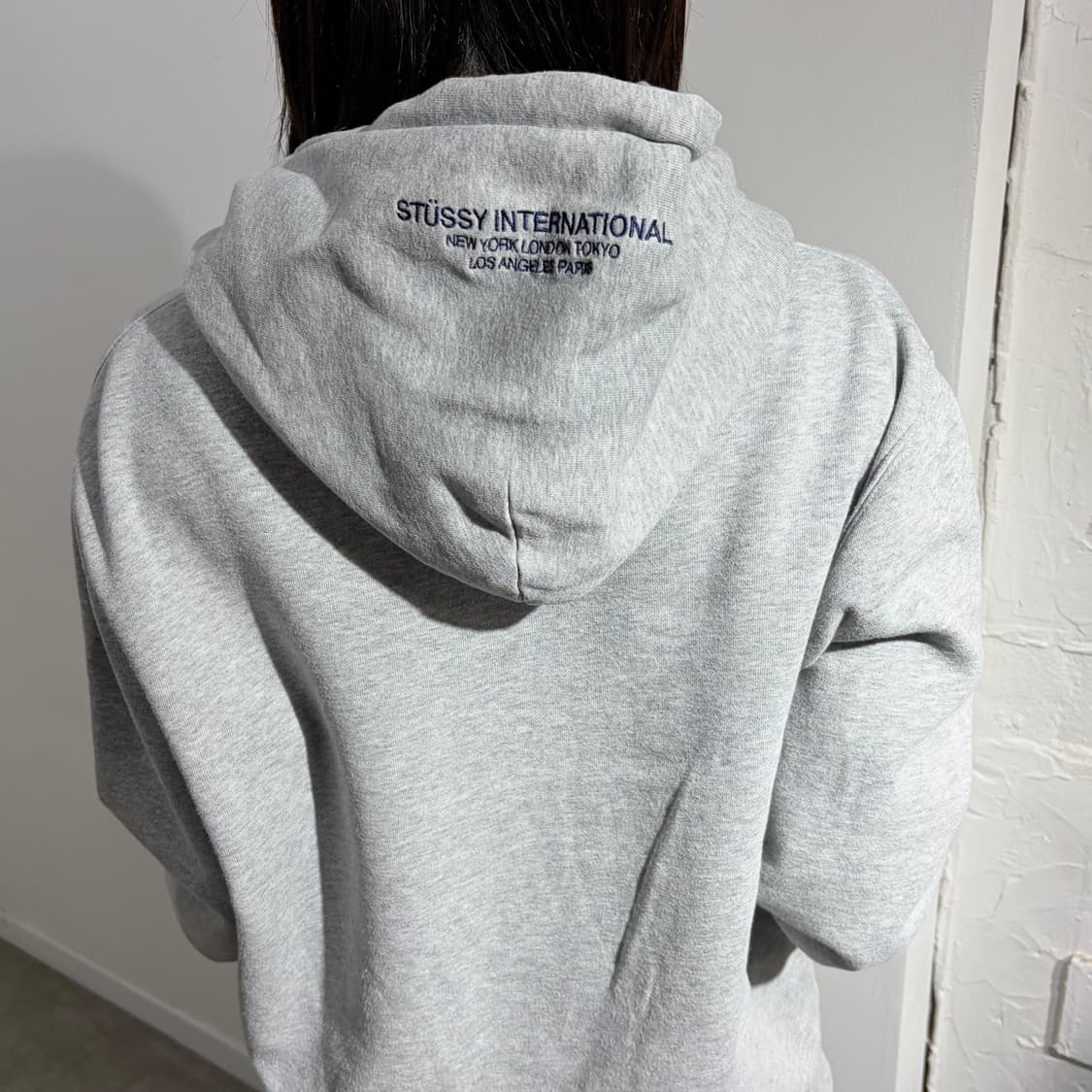 스투시 로고 자수후드티 상품이미지3