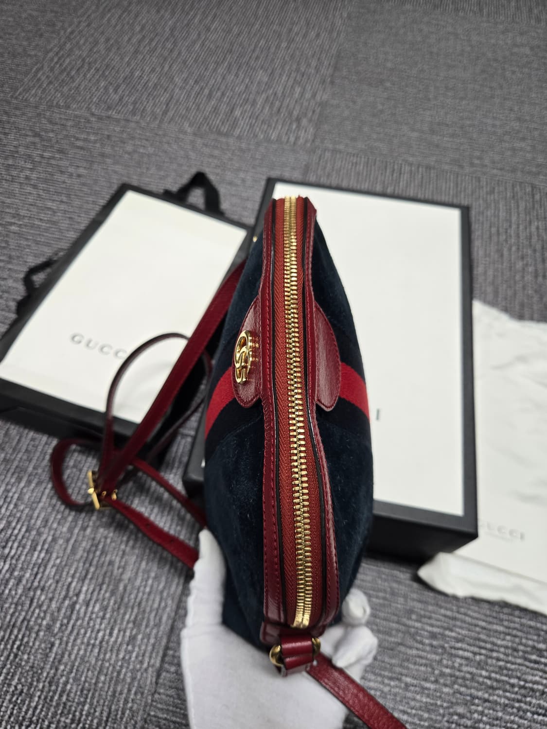 [특가][정품]구찌 오피디아 스웨이드 숄더백 상품이미지5