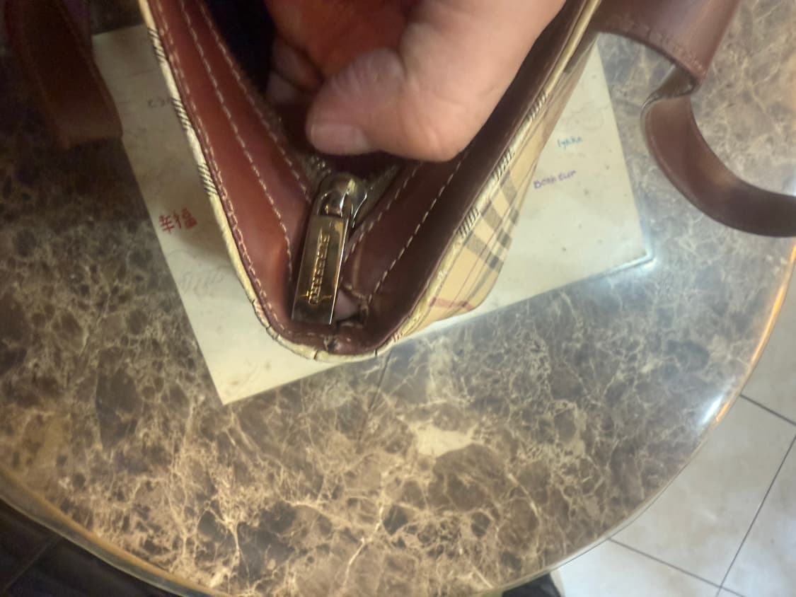 정품 버버리 노바체크 쇼퍼백 팝니다 상품이미지9