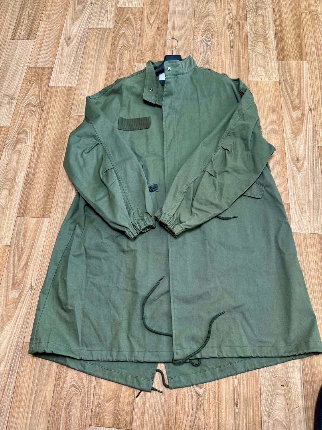 어텐션 피쉬테일 야상 상품이미지4