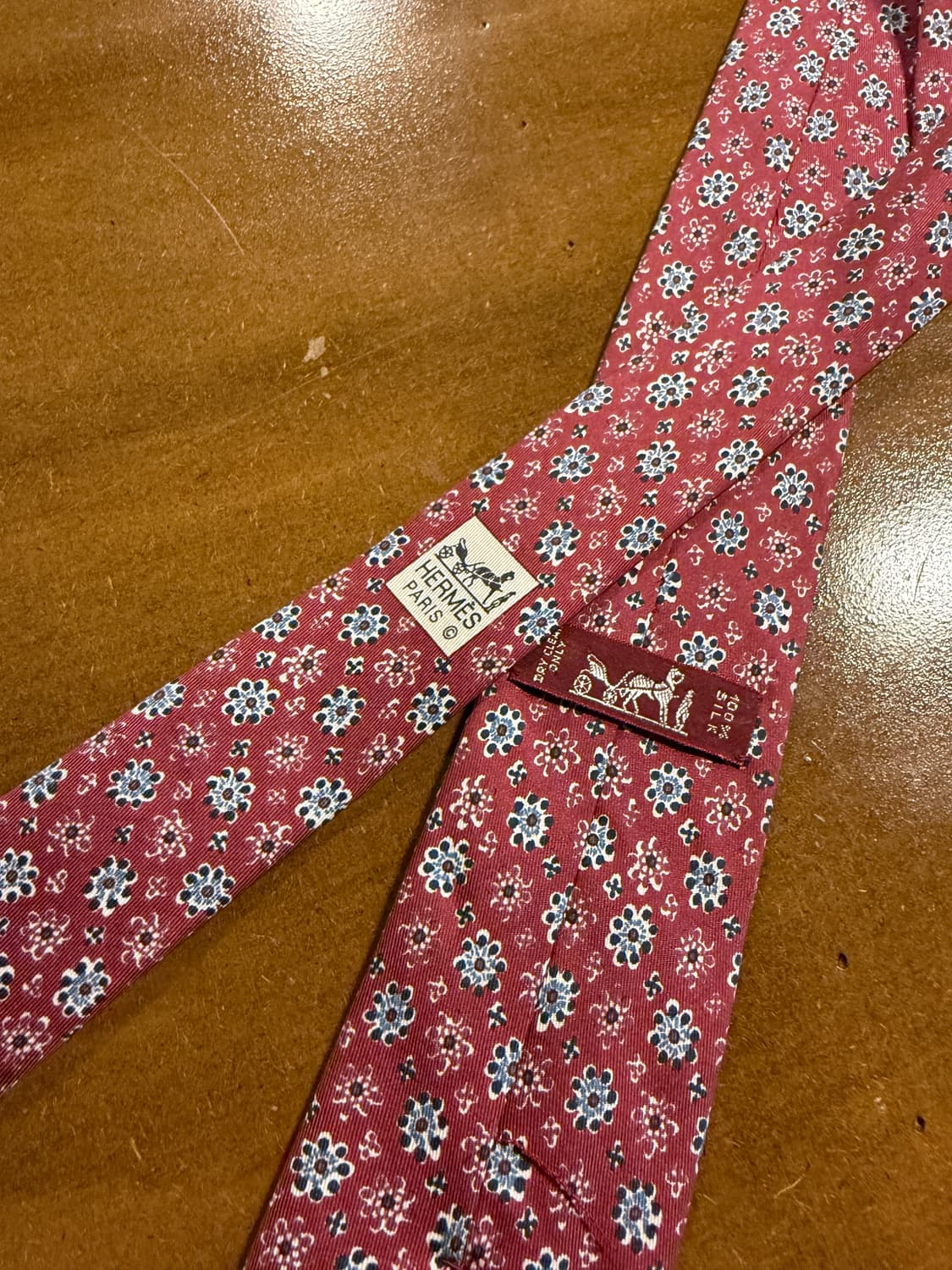 에르메스 플라워 잔패턴 실크 넥타이 버건디 상품이미지1