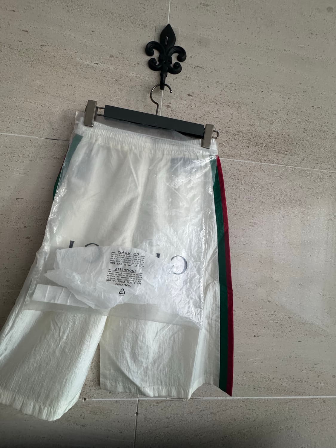 구찌 버뮤다 팬츠 상품이미지2