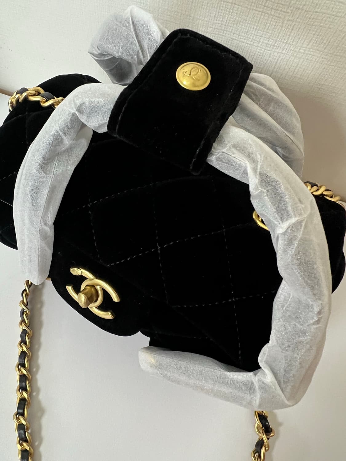 샤넬 뷰티 미니 벨벳 볼링백 크로스백 상품이미지7