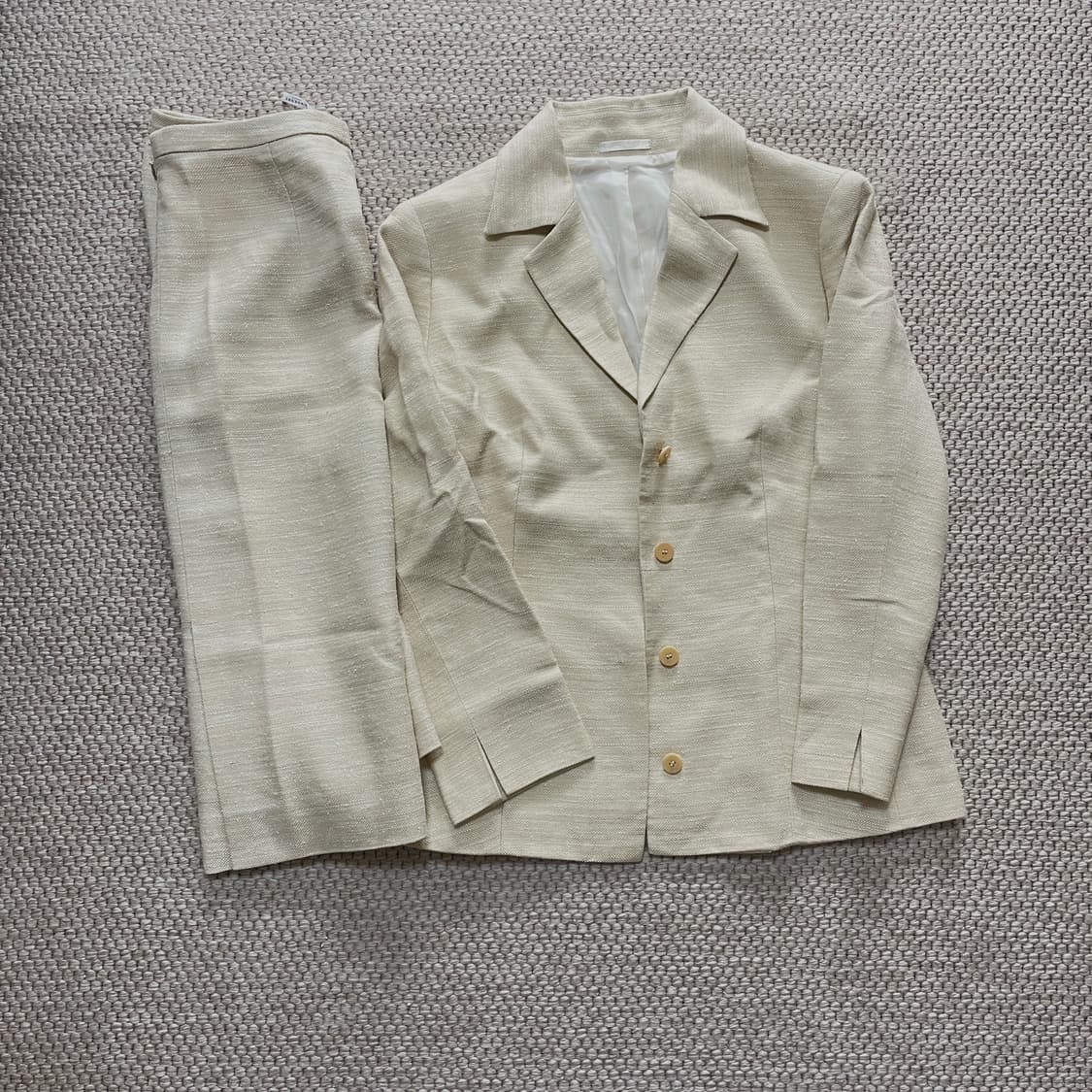 버버리 자켓 스커트 셋업 42사이즈 상품이미지1