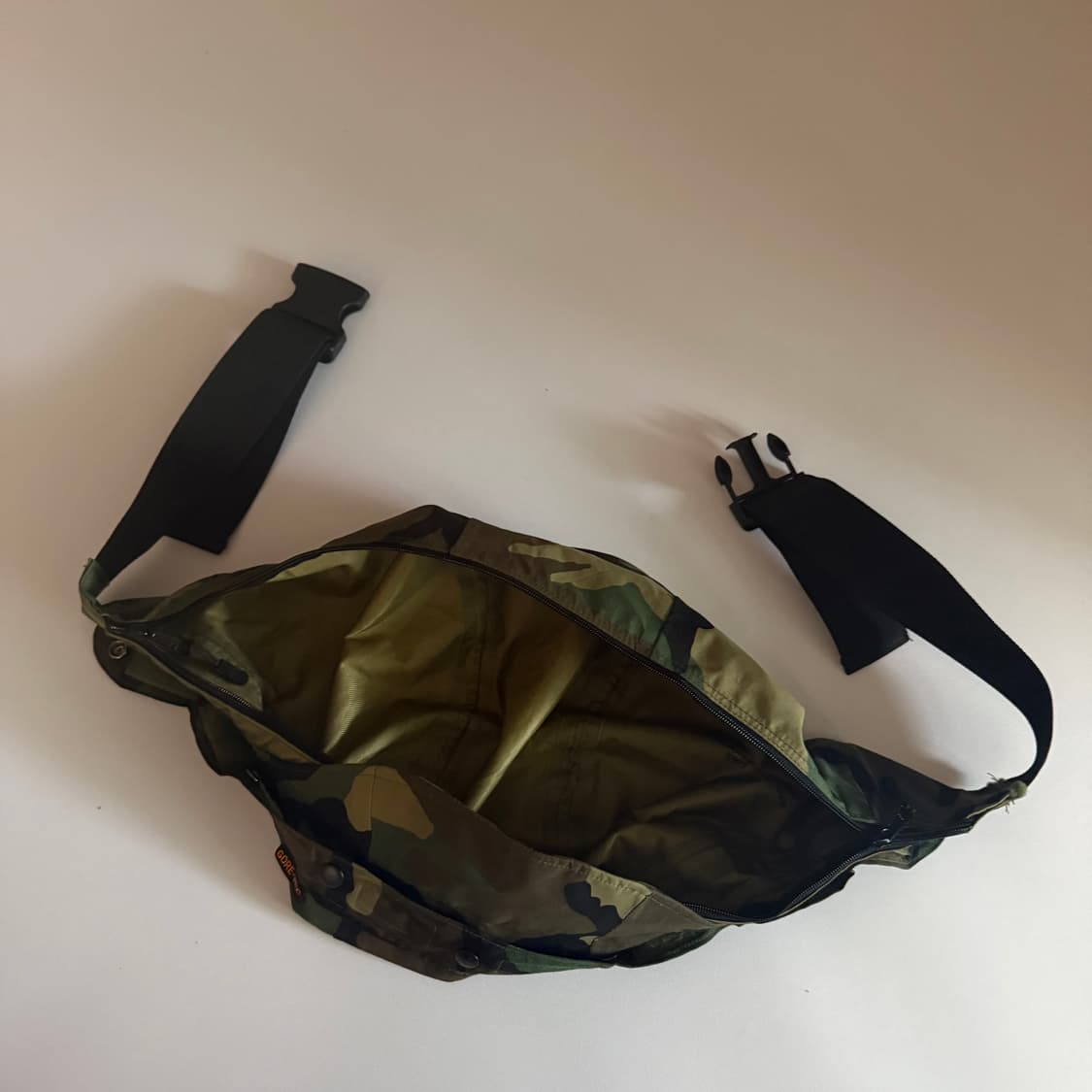 [Military]  밀리터리 무지 카모 고어텍스 힙색 상품이미지3