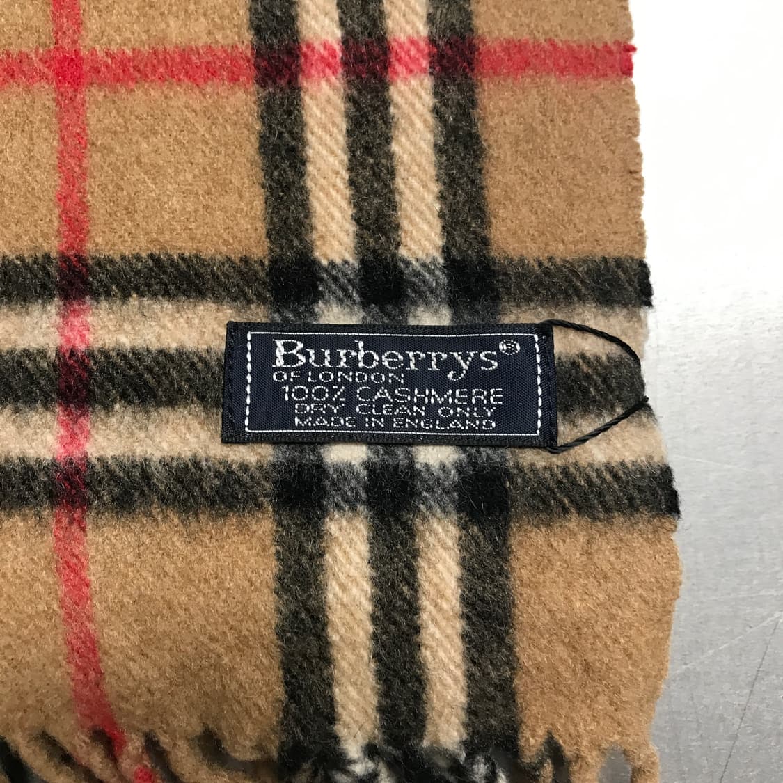 버버리 정품 캐시미어 머플러 베이지 상품이미지4