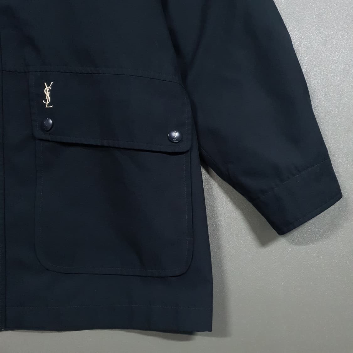실측 XL) YSL 입생로랑 빅포켓 버튼 폴리쉘 블루종 자켓 블랙 상품이미지3