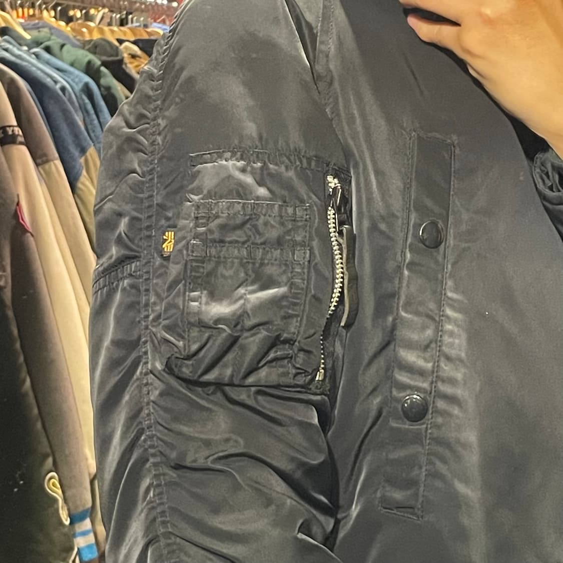 [IM] ALPHA 알파인더스트리 블랙 패딩  상품이미지7