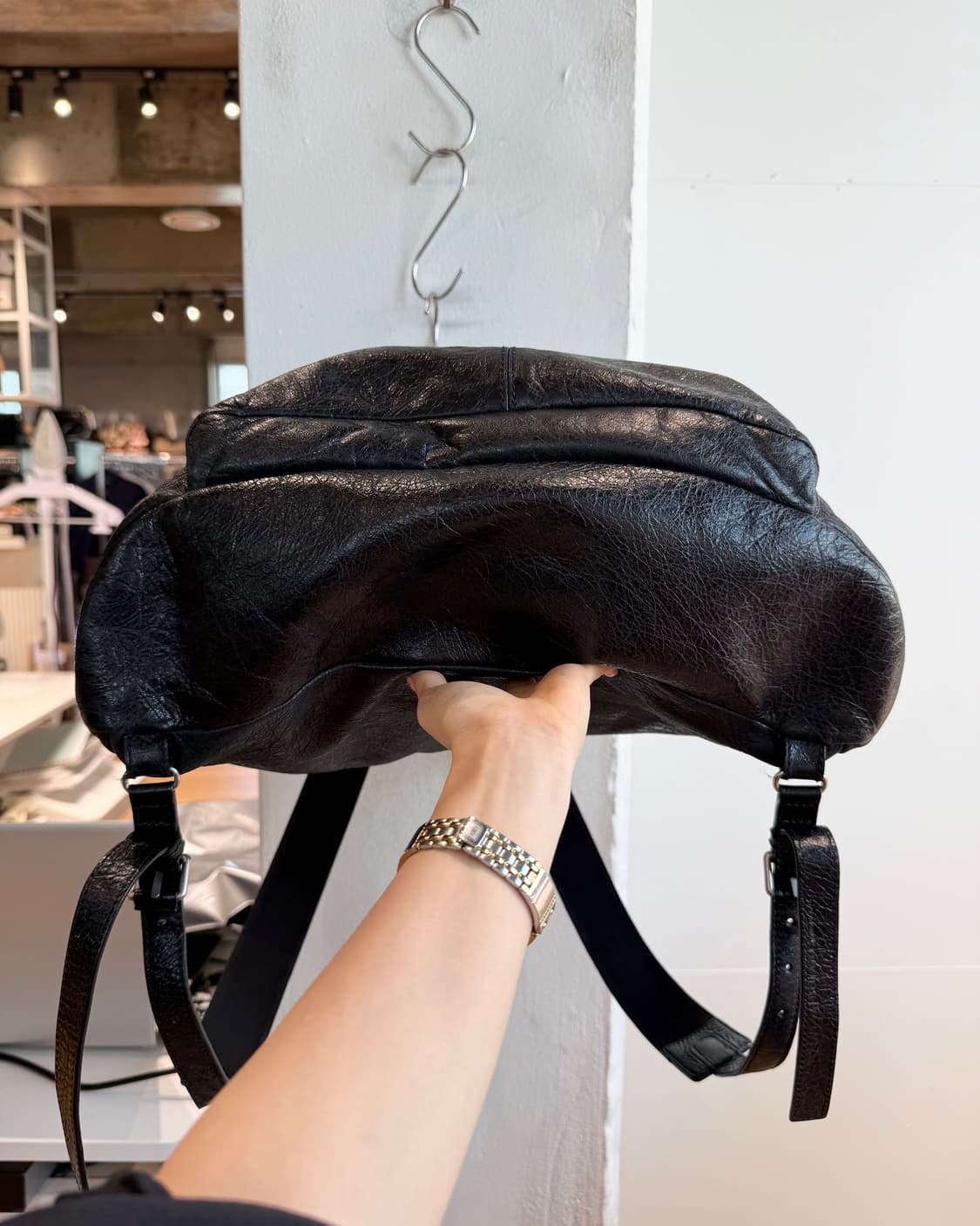 발렌시아가 블랙 클래식 시티 백팩  상품이미지6