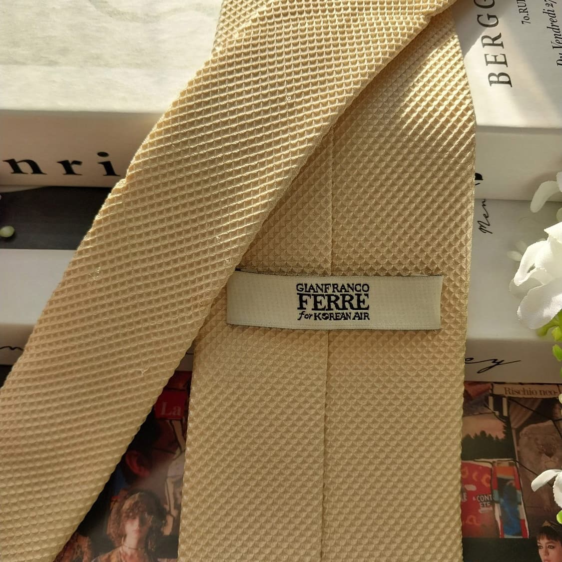 지안프랑코 페레 실크 아이보리 텍스처 넥타이 8.7cm A등급 K1714 상품이미지5