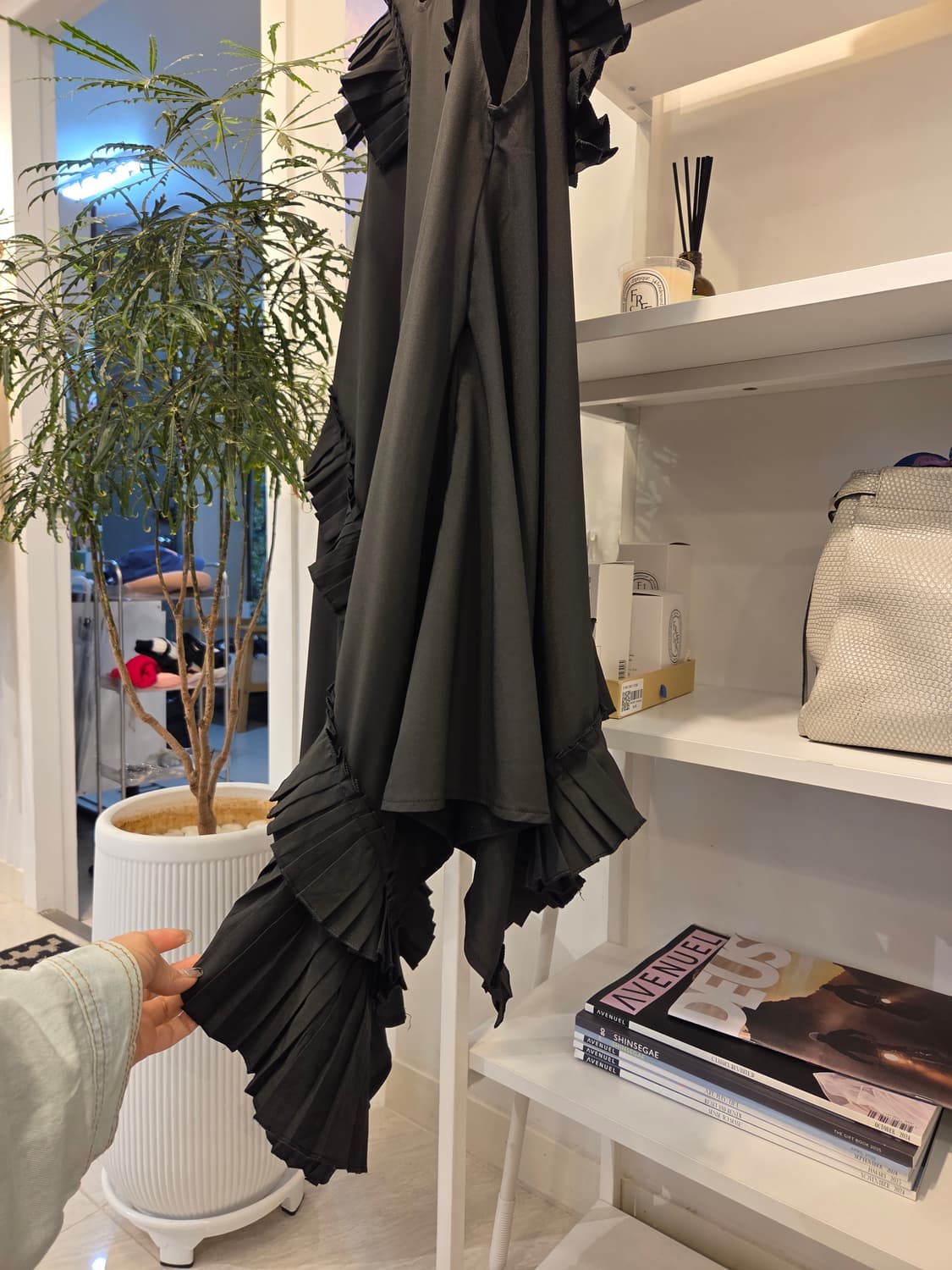 스텔라마리나  러플 주름 민소매 블라우스 상품이미지6