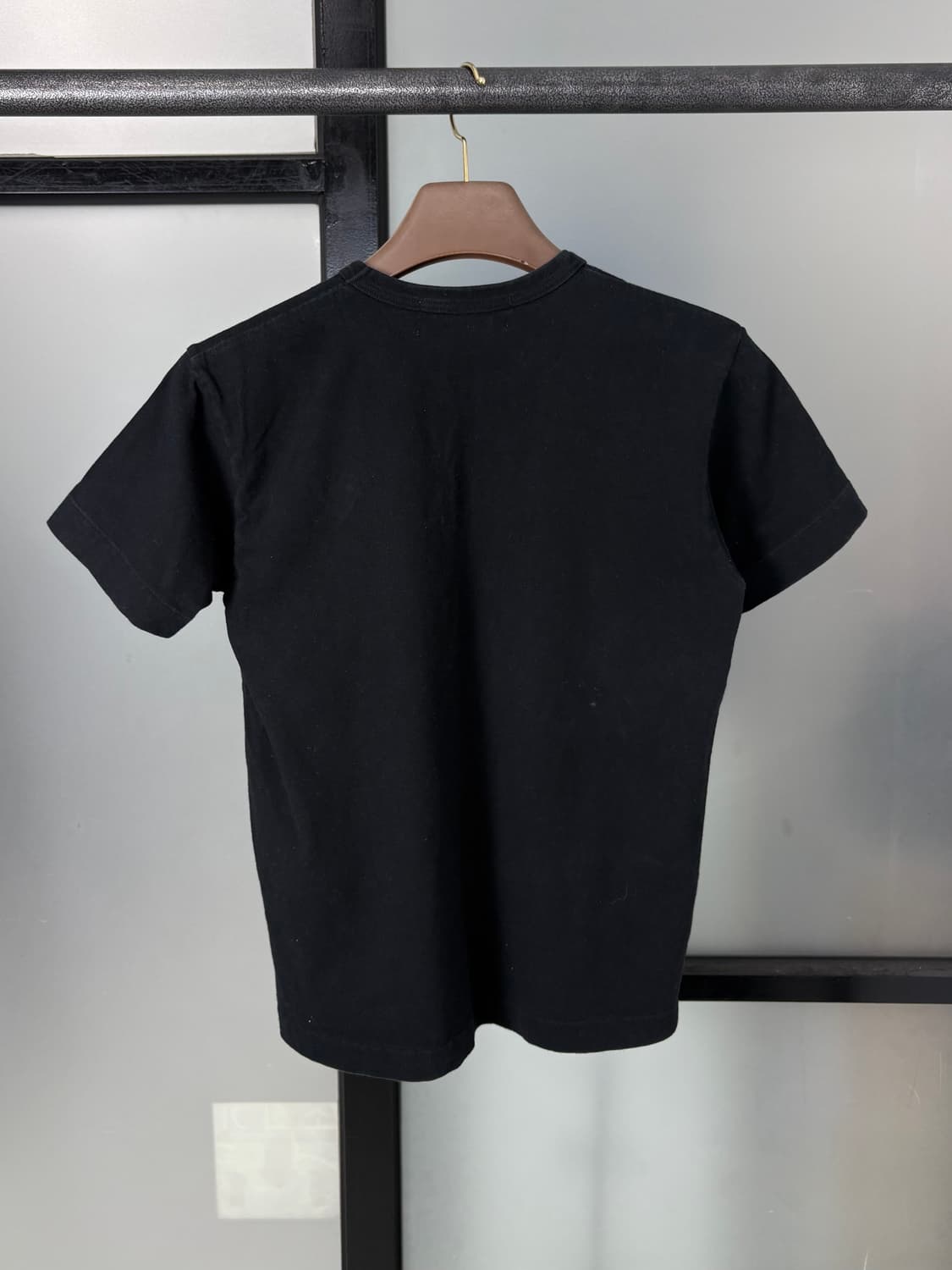 [S]COMMMEde꼼데가르송 여성 블랙하트 블랙 반팔 상품이미지5