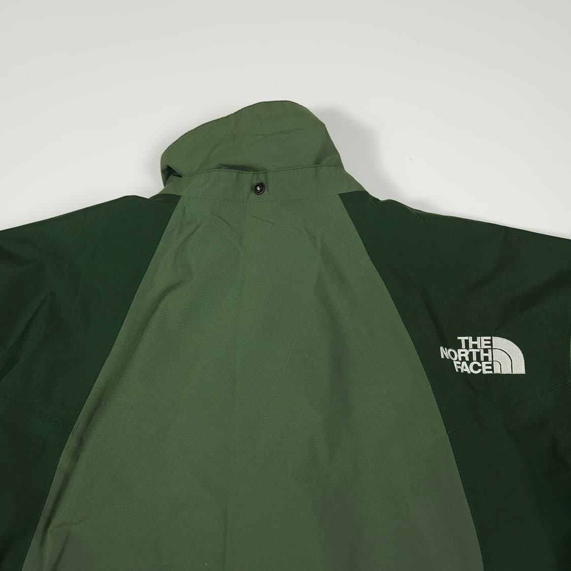 노스페이스 고어텍스 오버핏 바람막이  상품이미지8