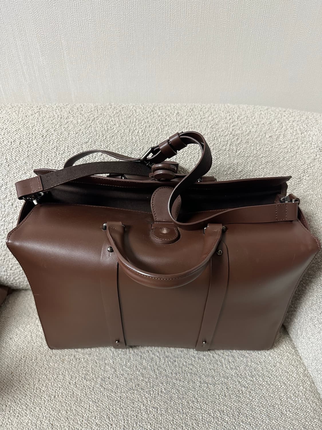 아웃라인즈 드렁크 백 가죽 보스턴/더플백 팝니다 상품이미지4